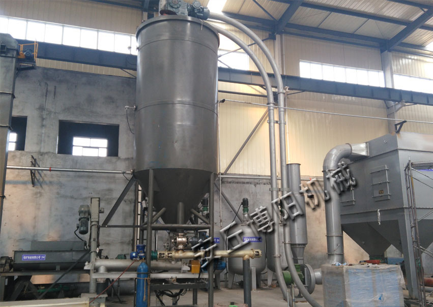 管鏈式輸送機在化工行業(yè)中具備什么優(yōu)勢？