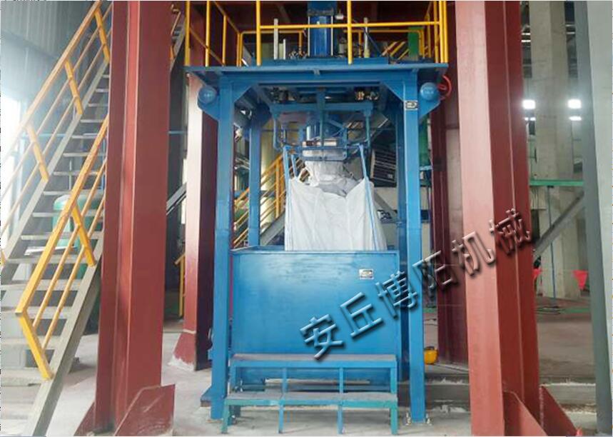 肥料噸袋包裝機(jī)怎樣正確包裝和養(yǎng)護(hù)？