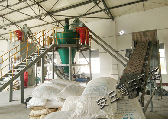 水泥自動拆包機拆包后怎樣輸送呢？