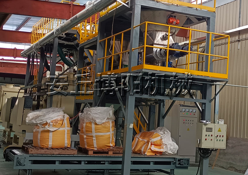 為什么越來越多的人選擇電石粉噸袋包裝機(jī)？