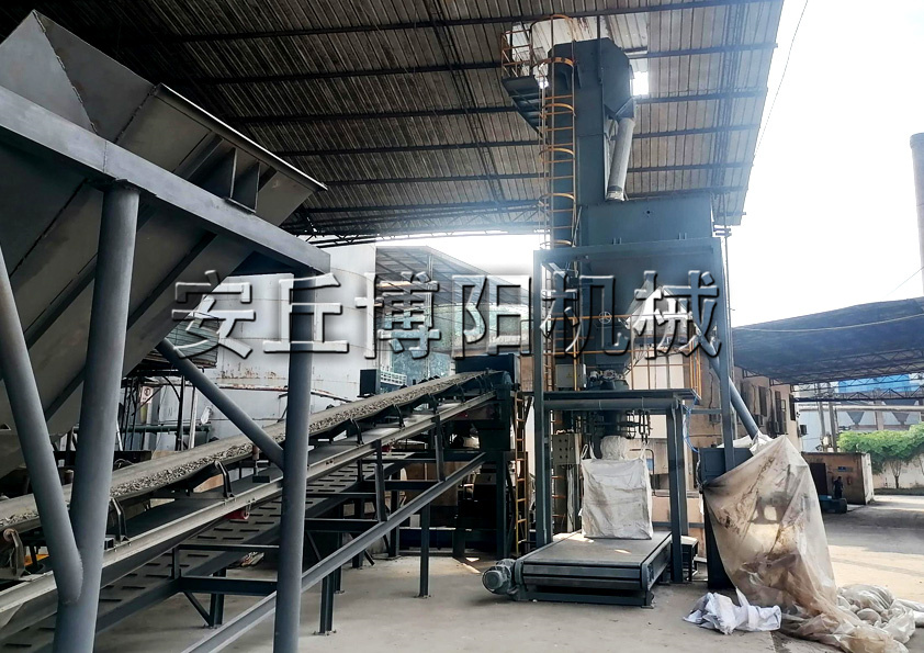 粉煤灰噸袋包裝機備受各行業(yè)歡迎的原因是什么？
