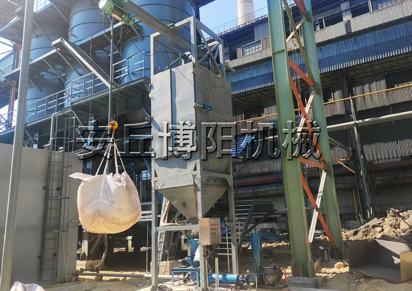 硫酸銨噸袋拆包機(jī)為啥被廣泛應(yīng)用于袋裝粉粒物料？