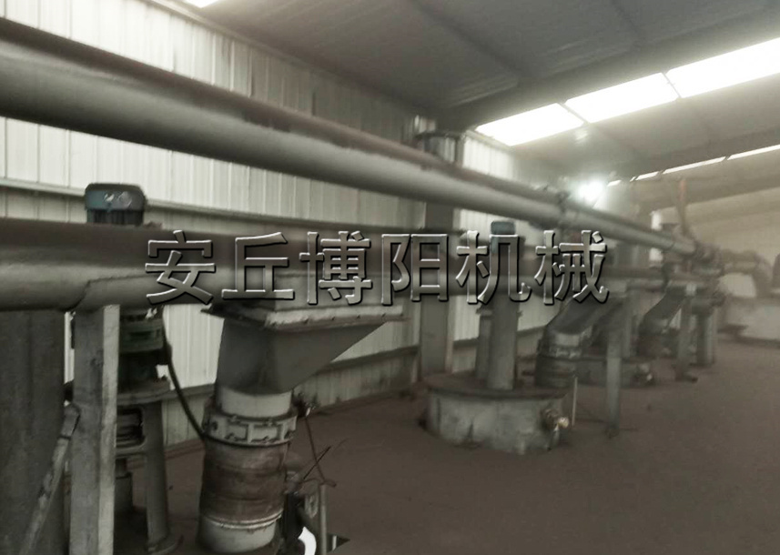 碳素管鏈?zhǔn)捷斔蜋C的優(yōu)勢特點是什么？