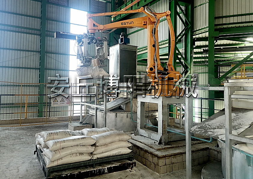 煤粉自動拆垛機器人如何實現(xiàn)高效節(jié)能作業(yè)？