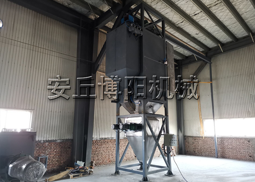 污泥顆粒噸袋拆包機(jī)的產(chǎn)品特點(diǎn)是什么？