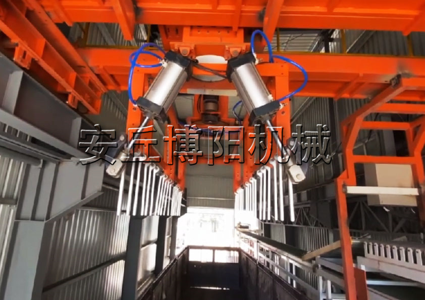 干粉砂漿全自動(dòng)裝車(chē)機(jī)的特點(diǎn)是什么呢？