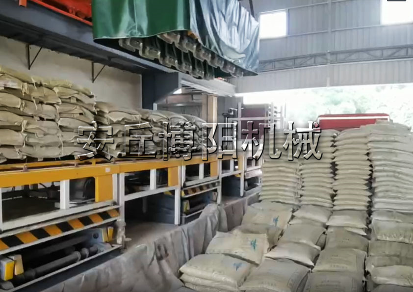 保溫料全自動(dòng)裝車機(jī)的特點(diǎn)和優(yōu)勢(shì)是什么呢？