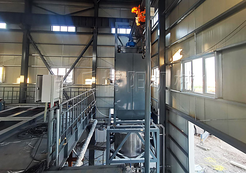 碳酸氫鈉噸袋拆包機的優(yōu)點有哪些呢?