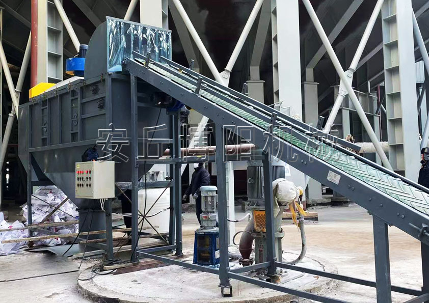 活性炭自動拆袋機主要由哪些部分組成呢?