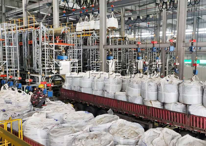 粗硫酸鎳智能?chē)嵈鸢鼨C(jī) 粉體全自動(dòng)噸袋拆袋機(jī)優(yōu)勢(shì)