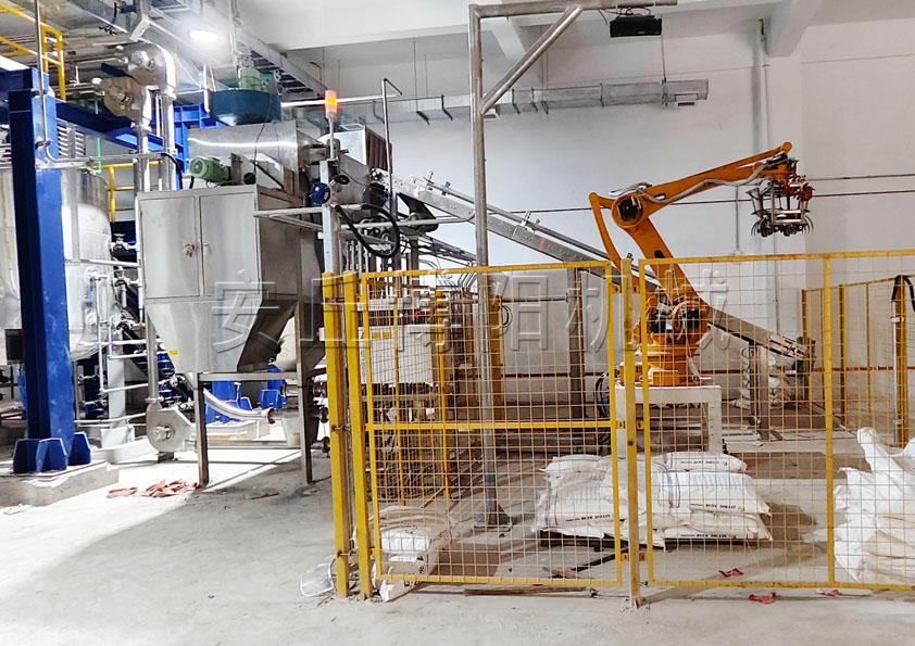 氰尿酸全自動(dòng)拆包機(jī)械手的工作原理和特點(diǎn)是什么？